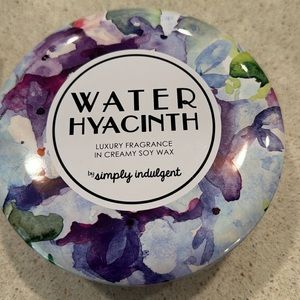 Brand new 3 wick candle